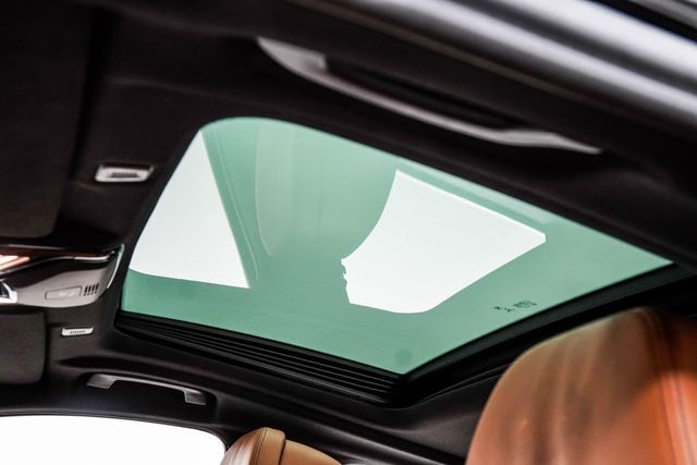 2017 BMW 5 Series 540i xDrive - 22992411 - 17