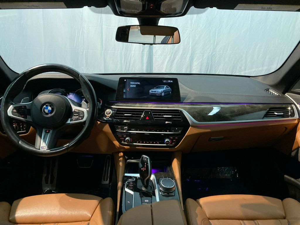 2017 BMW 5 Series 540i xDrive - 21703964 - 5