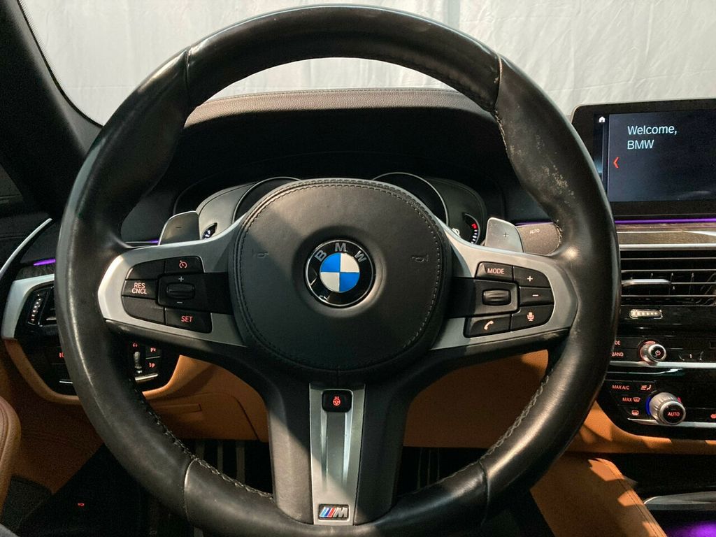 2017 BMW 5 Series 540i xDrive - 21703964 - 6