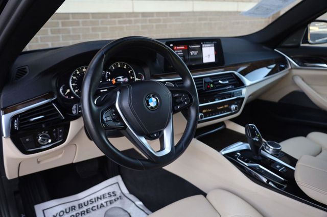 2017 BMW 5 Series 540i xDrive - 23069054 - 15
