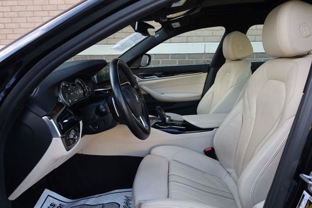 2017 BMW 5 Series 540i xDrive - 23069054 - 16