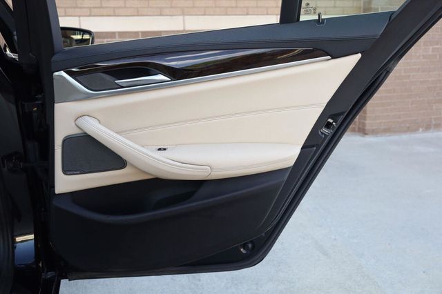 2017 BMW 5 Series 540i xDrive - 23069054 - 23