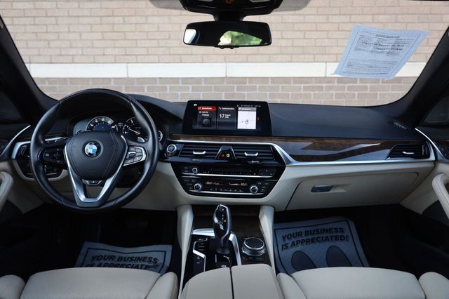 2017 BMW 5 Series 540i xDrive - 23069054 - 30