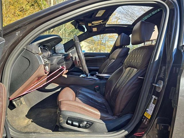 2017 BMW 5 Series 540i xDrive - 22961714 - 5