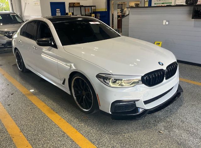 2017 BMW 5 Series 540i xDrive M-Sport - 23030142 - 3