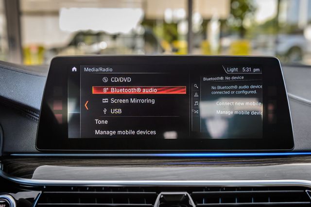 2017 BMW 5 Series 540i xDRIVE - M SPORT - NAV - BACKUP CAM - BLUETOOTH - GORGEOUS - 23007537 - 18