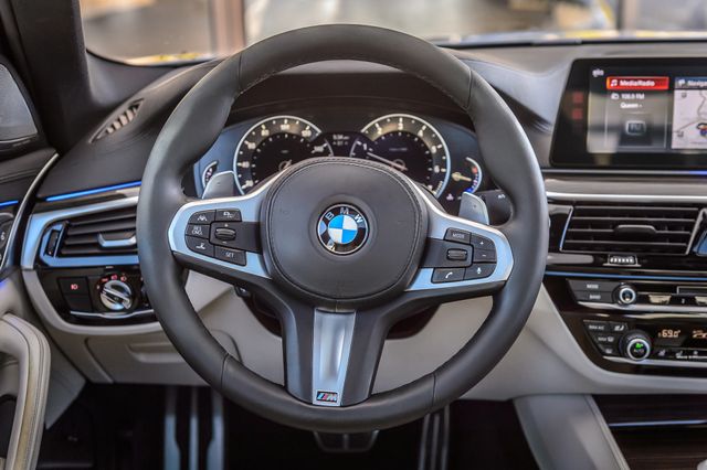 2017 BMW 5 Series 540i xDRIVE - M SPORT - NAV - BACKUP CAM - BLUETOOTH - GORGEOUS - 23007537 - 25