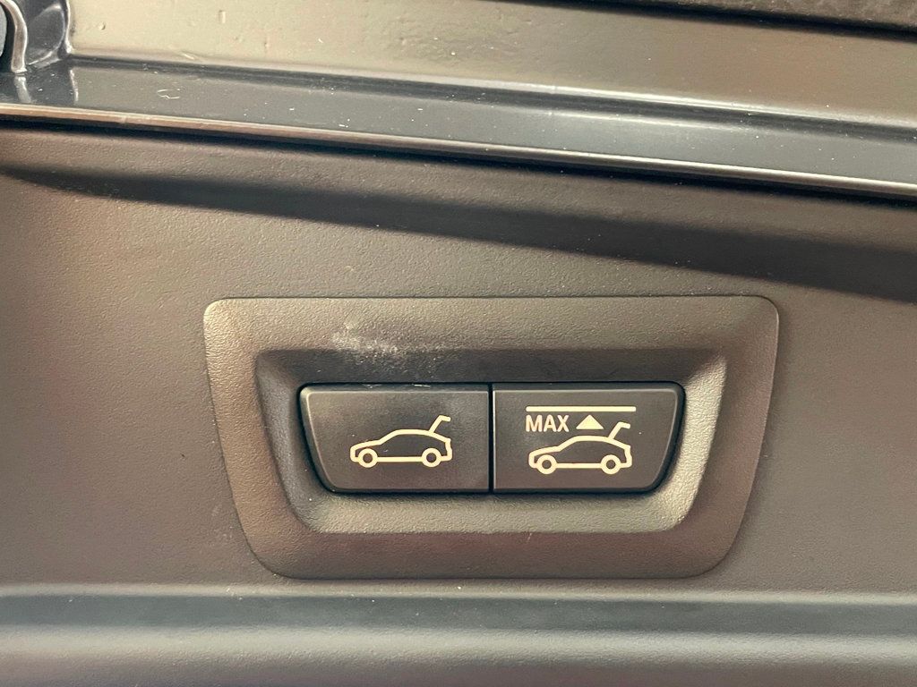 2017 BMW 5 Series 550i xDrive Gran Turismo - 22923003 - 30