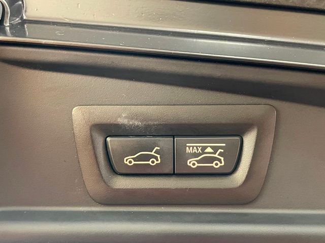 2017 BMW 5 Series 550i xDrive Gran Turismo - 22923003 - 30