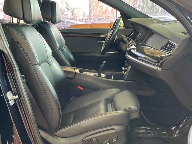 2017 BMW 5 Series 550i xDrive Gran Turismo - 22923003 - 33