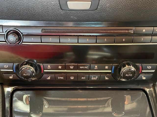 2017 BMW 5 Series 550i xDrive Gran Turismo - 22923003 - 50