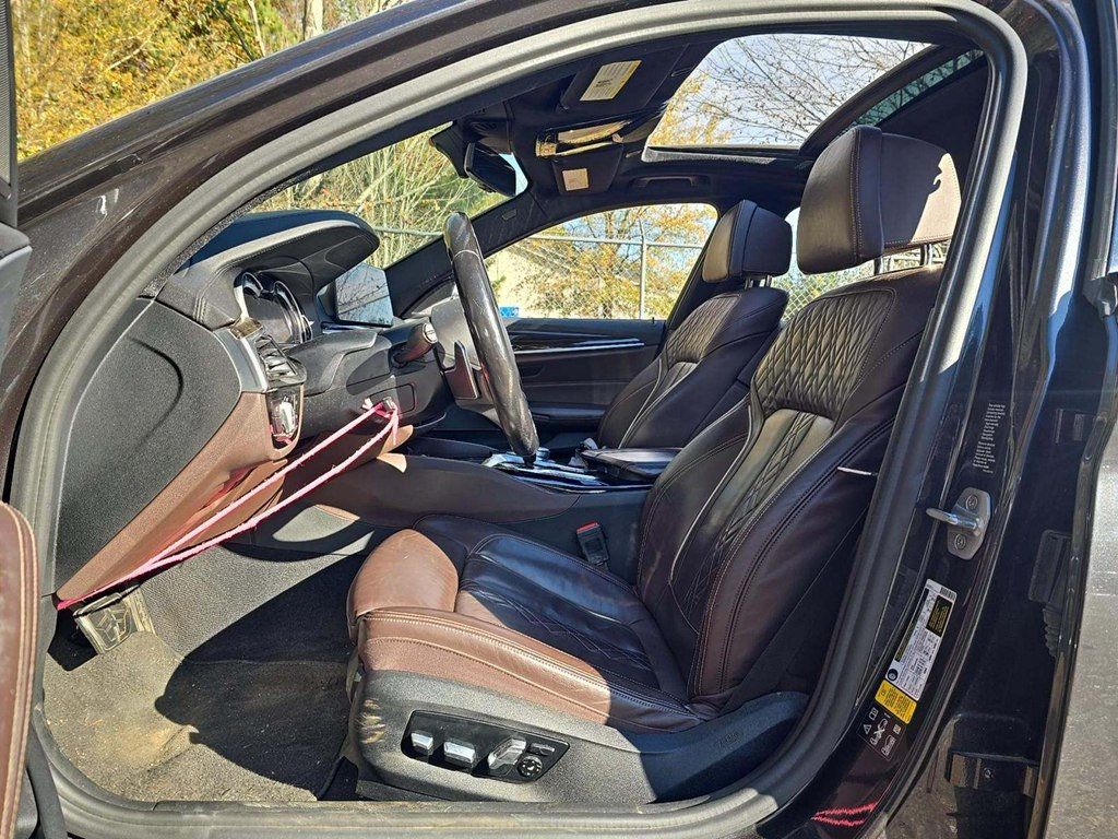 2017 BMW 5 Series BROWN GUTS! UPGRADED INTERIOR PAK! HARMON! APPLE PLAY! M PAK - 22961714 - 5