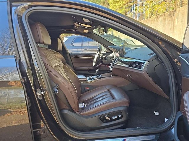 2017 BMW 5 Series BROWN GUTS! UPGRADED INTERIOR PAK! HARMON! APPLE PLAY! M PAK - 22961714 - 6