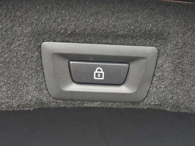 2017 BMW 6 Series 650i xDrive - 22846778 - 41