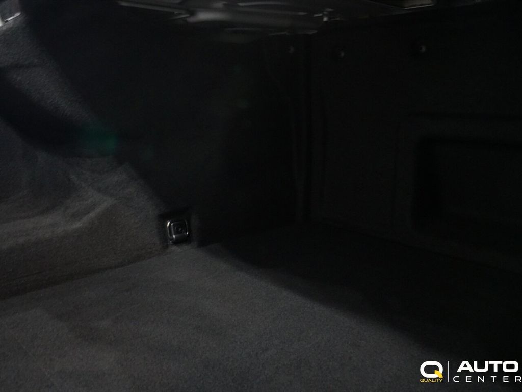 2017 BMW 6 Series 650i xDrive - 22905602 - 42