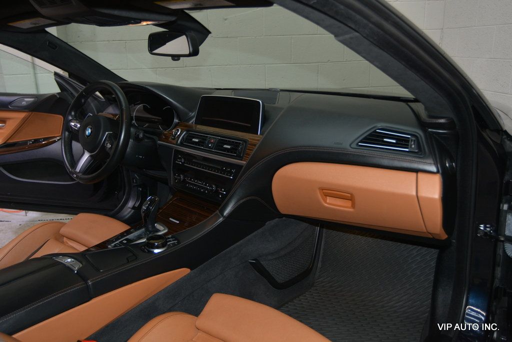 2017 BMW 6 Series 650i xDrive - 22970646 - 9