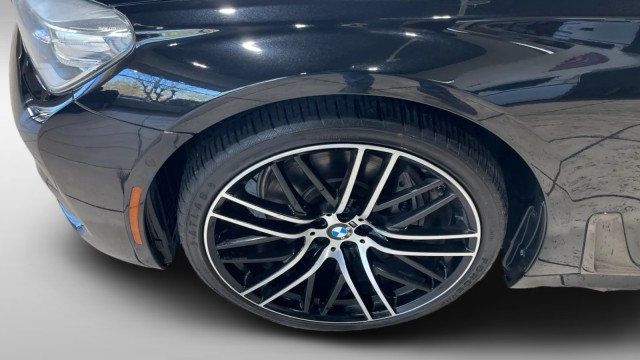 2017 BMW 7 Series 740i - 22983166 - 23