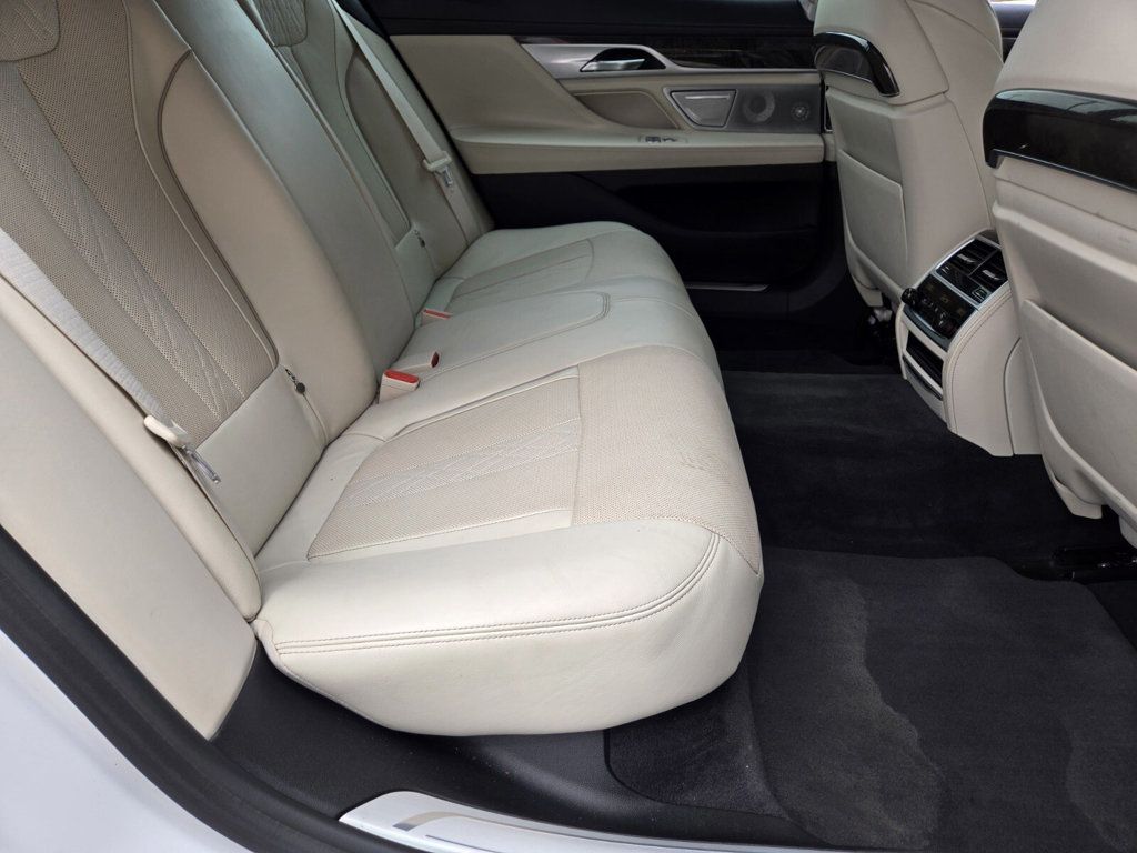 2017 BMW 7 Series 740i - 22923540 - 11