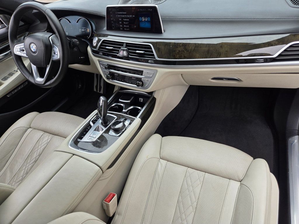 2017 BMW 7 Series 740i - 22923540 - 13