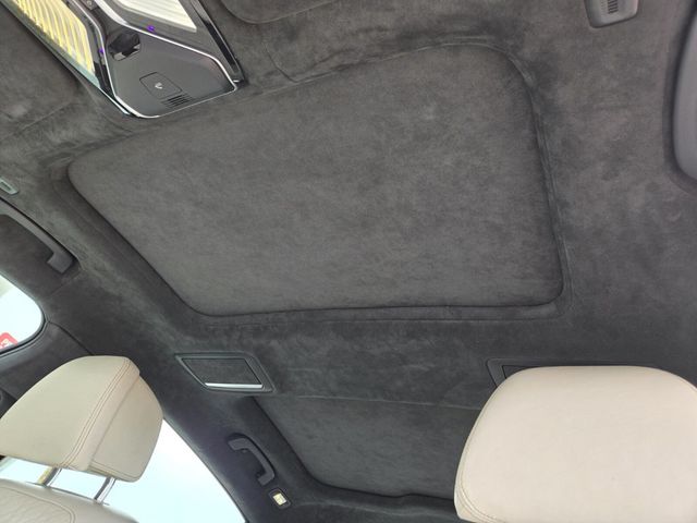2017 BMW 7 Series 740i - 22923540 - 7