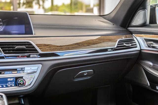 2017 BMW 7 Series 740i M SPORT - NAV - PANO ROOF - CARBON CORE - GORGEOUS - 23007540 - 38