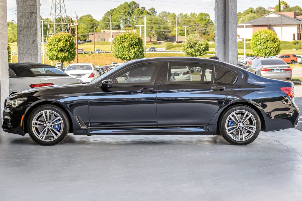 2017 BMW 7 Series 740i M SPORT - NAV - PANO ROOF - CARBON CORE - GORGEOUS - 23007540 - 63