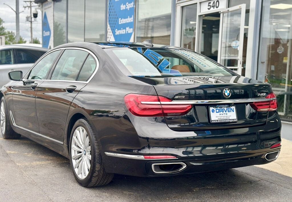 2017 BMW 7 Series 740i xDrive - 22535287 - 2