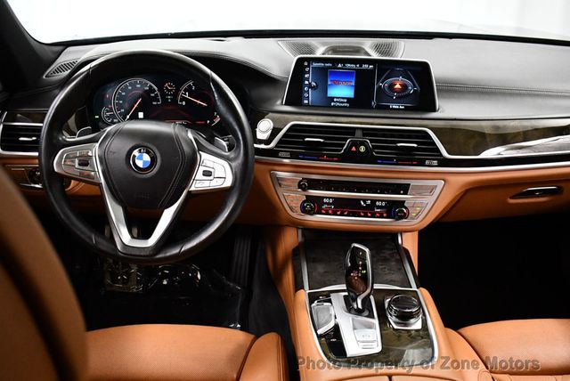 2017 BMW 7 Series 750i - 22508579 - 23