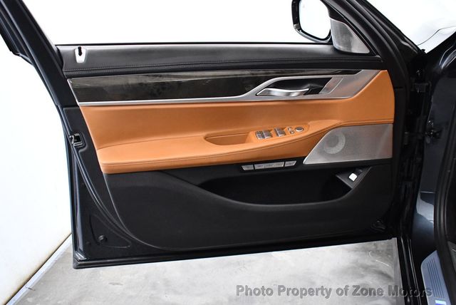 2017 BMW 7 Series 750i - 22508579 - 28