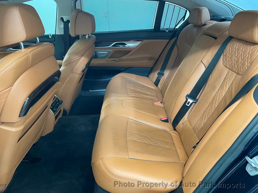 2017 BMW 7 Series 750i xDrive - 21335708 - 24