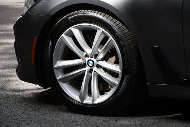 2017 BMW 7 Series 750i xDrive - 22854199 - 17