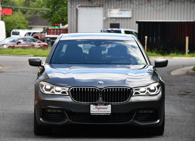 2017 Bmw 750i / B7 xDrive photo 2