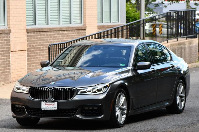 2017 Bmw 750i / B7 xDrive photo 3
