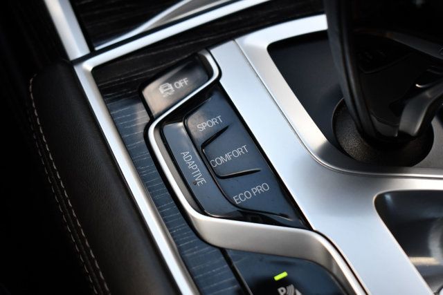 2017 BMW 7 Series 750i xDrive - 22854199 - 41