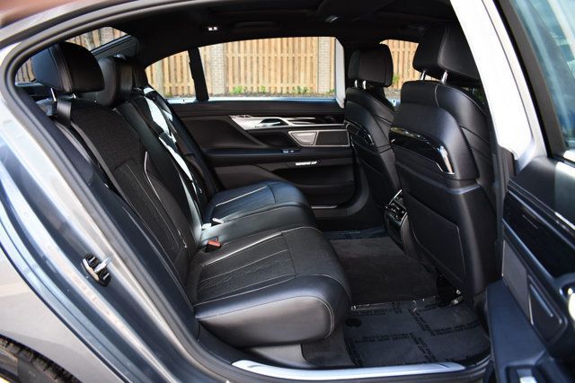 2017 BMW 7 Series 750i xDrive - 22854199 - 50