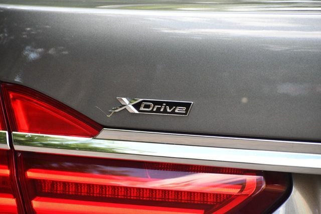 2017 BMW 7 Series 750i xDrive - 22854199 - 6