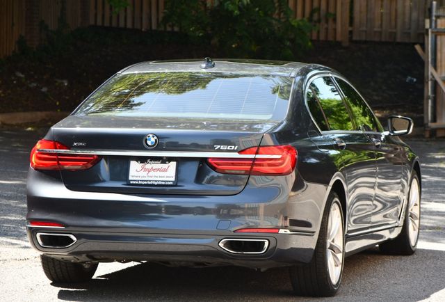 2017 BMW 7 Series 750i xDrive - 22870738 - 11