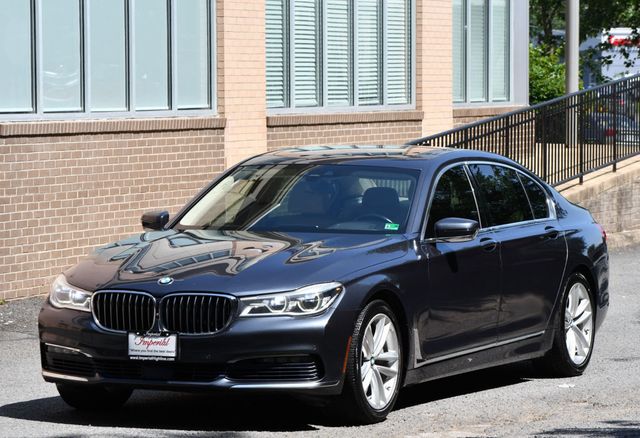2017 BMW 7 Series 750i xDrive - 22870738 - 2