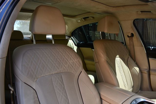 2017 BMW 7 Series 750i xDrive - 22870738 - 43