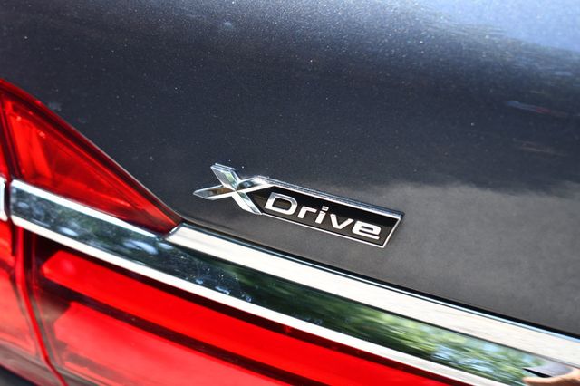 2017 BMW 7 Series 750i xDrive - 22870738 - 6