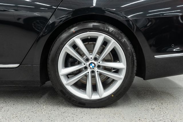 2017 BMW 7 Series 750i xDrive - 22709415 - 48