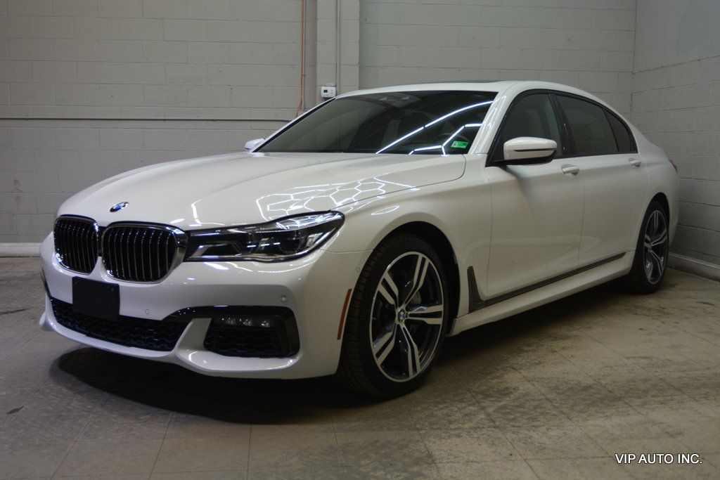2017 BMW 7 Series 750i xDrive - 23035619 - 1