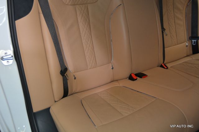 2017 BMW 7 Series 750i xDrive - 23035619 - 25