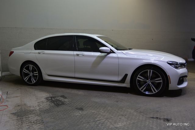 2017 BMW 7 Series 750i xDrive - 23035619 - 28