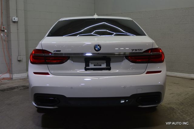 2017 BMW 7 Series 750i xDrive - 23035619 - 5