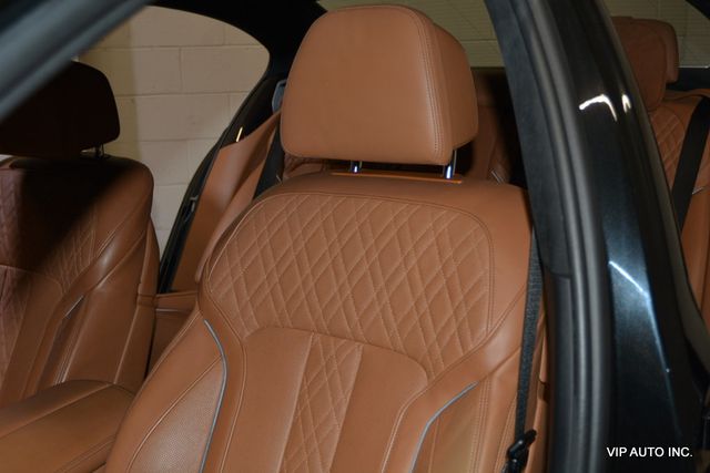 2017 BMW 7 Series M760i xDrive - 22940991 - 16