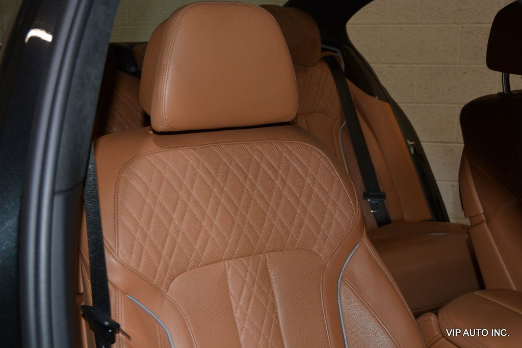 2017 BMW 7 Series M760i xDrive - 22940991 - 17