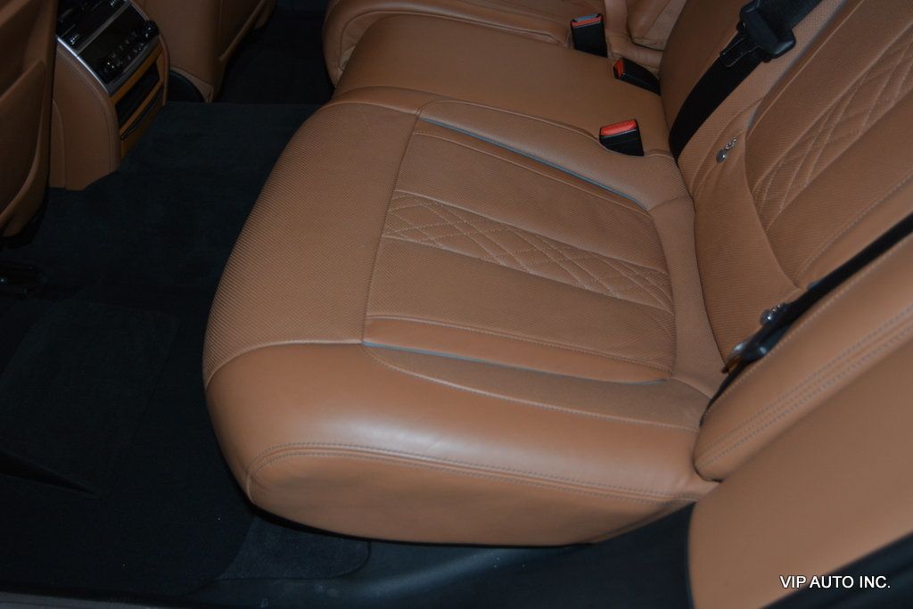 2017 BMW 7 Series M760i xDrive - 22940991 - 26