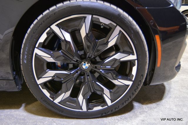 2017 BMW 7 Series M760i xDrive - 22940991 - 34