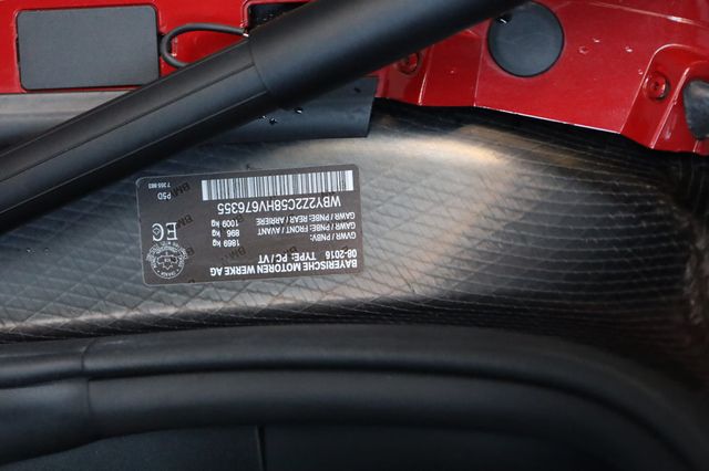 2017 BMW i8  - 22968464 - 17